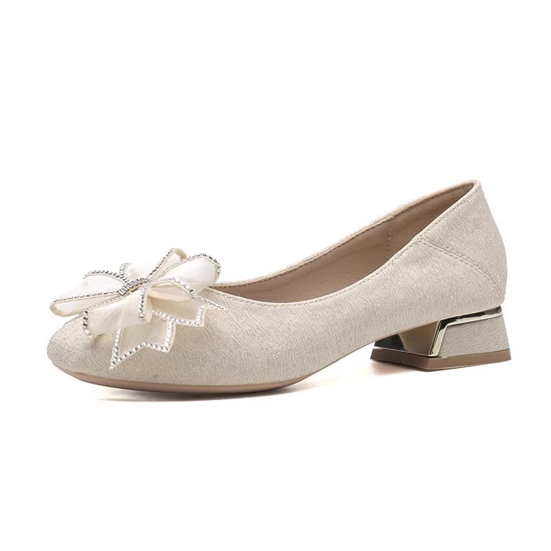 حذاء نسائي لخريف وشتاء 2025 بت - مراجعة Women Fashion Heels وسعره